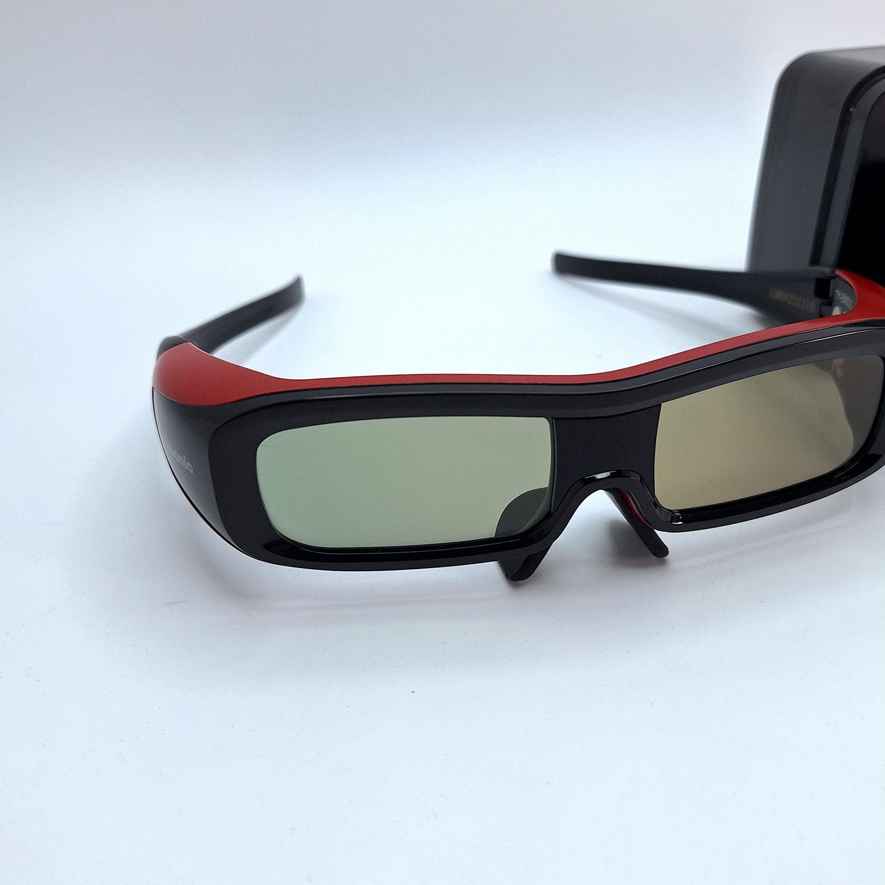 Panasonic TY-EW3D2S Active 3D Glasses with Case and USB Cable - Rechargeable - Image 3