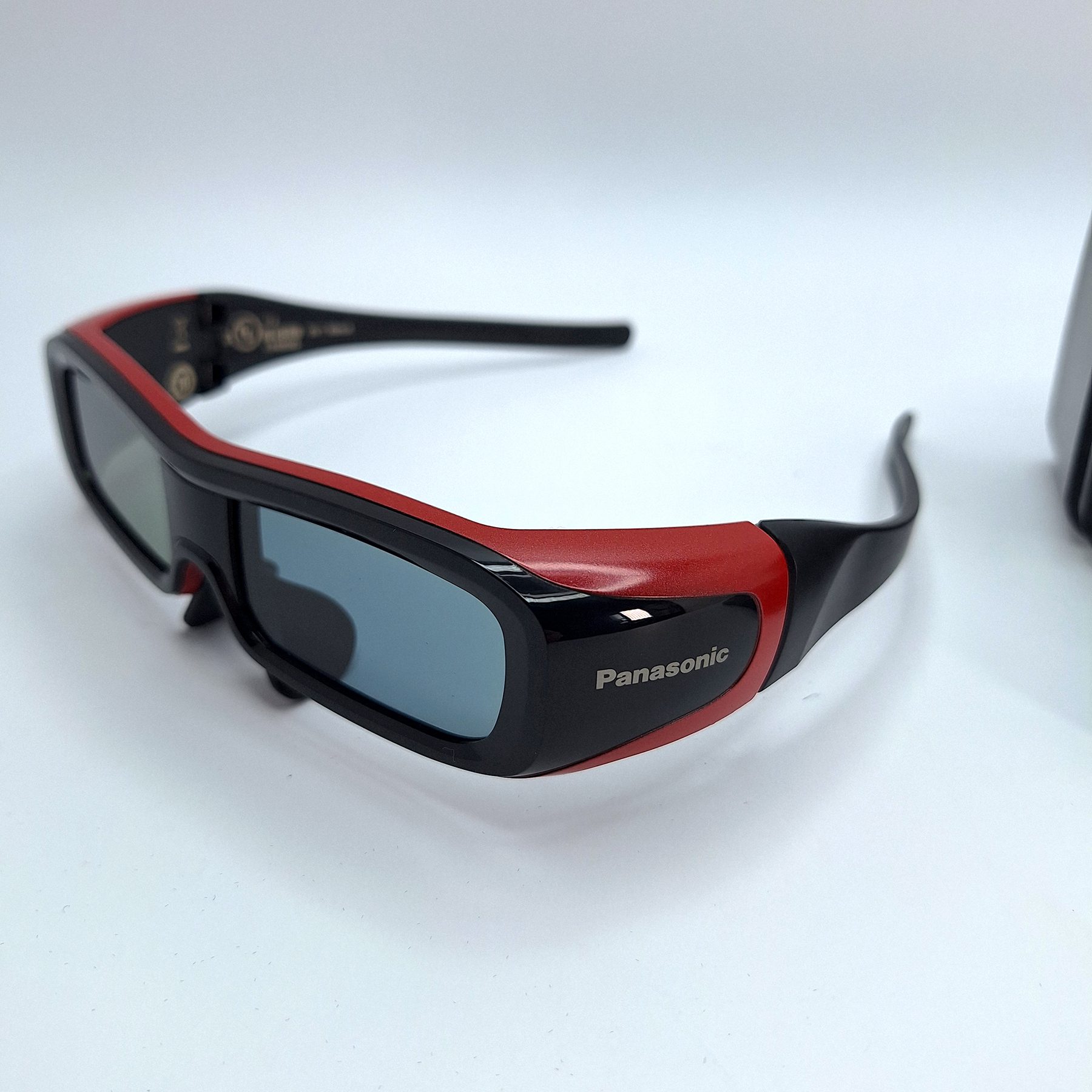 Panasonic TY-EW3D2S Active 3D Glasses with Case and USB Cable - Rechargeable - Image 4