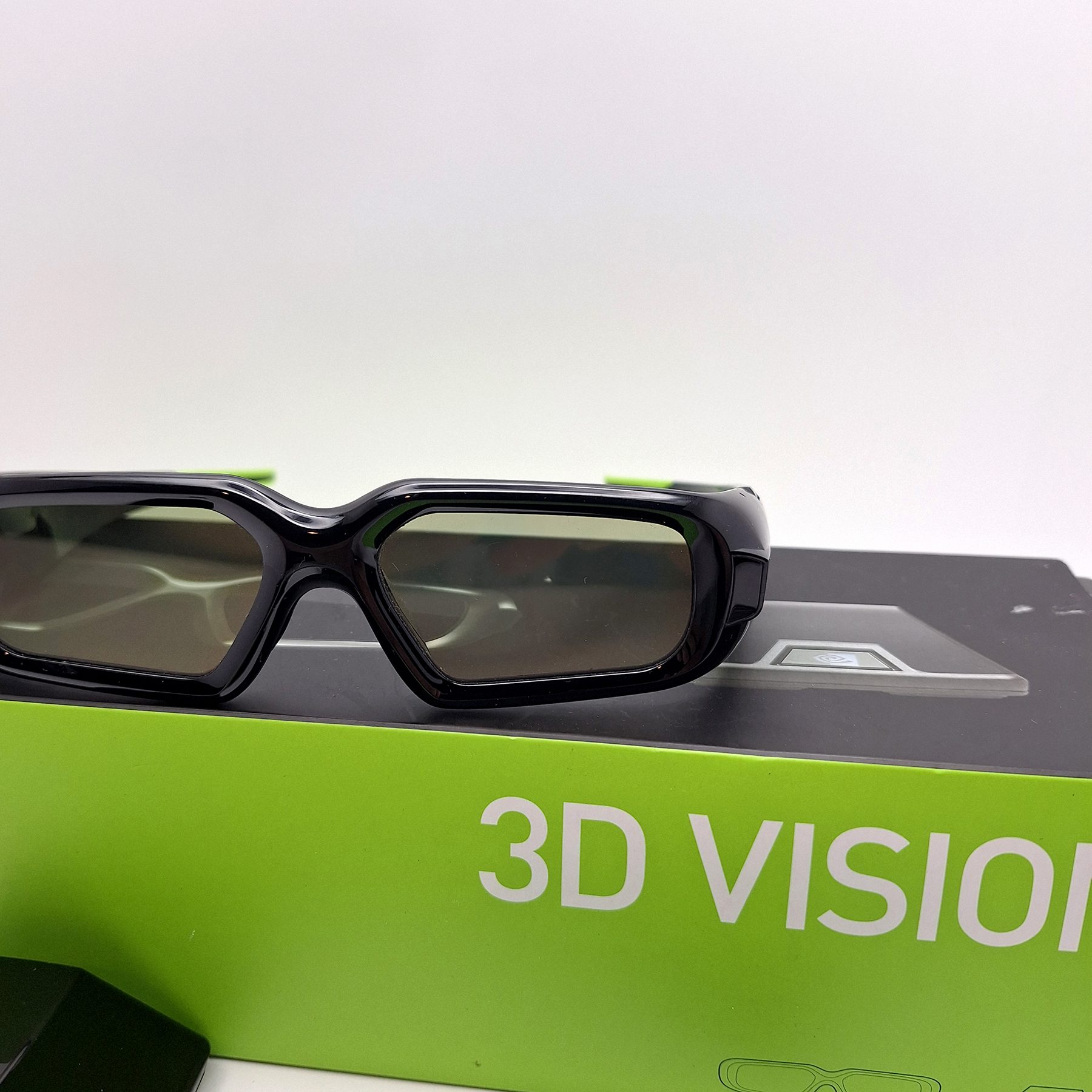 NVIDIA 3D Vision Wireless Glasses - Blu-Ray Movie Gaming - P854 - No Charge - Image 4