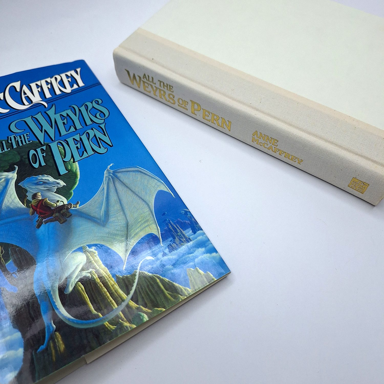 All the Weyrs of Pern – Anne McCaffrey – Vintage 1991 First Edition Hardcover - Image 9