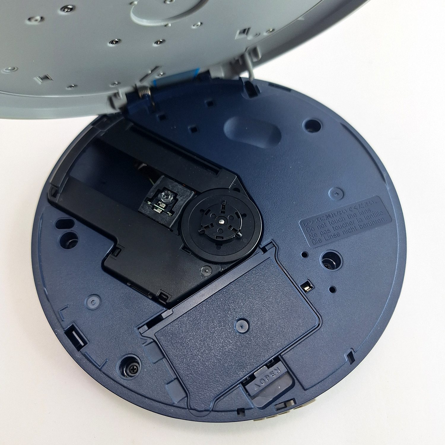 Panasonic SL-SX330 D-Sound Anti-Skip Portable CD Player Discman - Tested and Working - Image 4