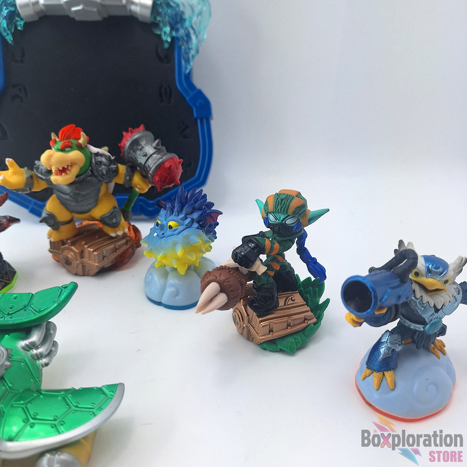 Skylanders SuperChargers Lot with Portal of Power (Model 0000655) & 8 Figures/Vehicles incl. Hammer Slam Bowser - Image 5