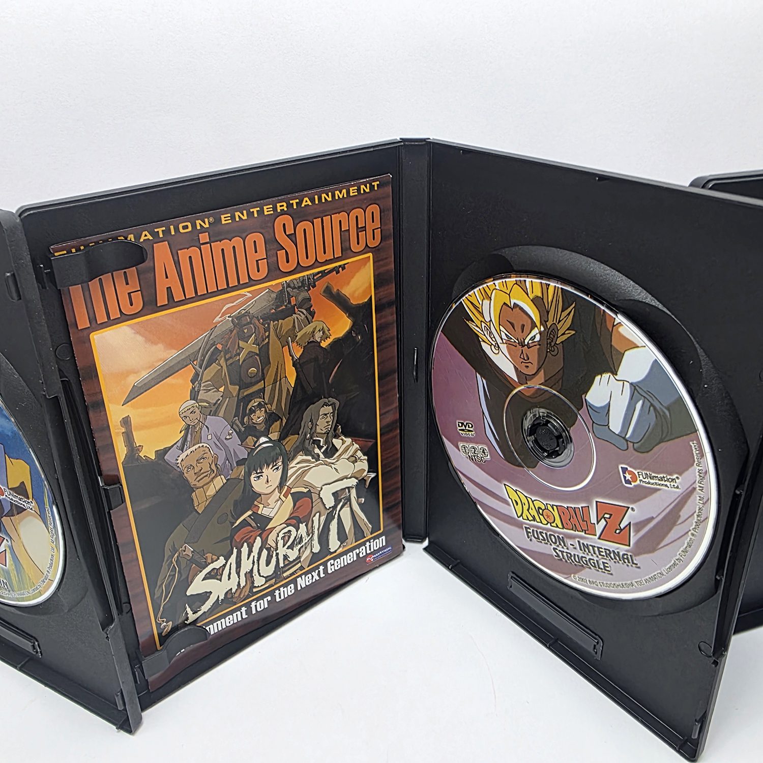 Dragon Ball Z: Fusion Saga Complete DVD Collector's Box Set (7 Discs) - Image 8