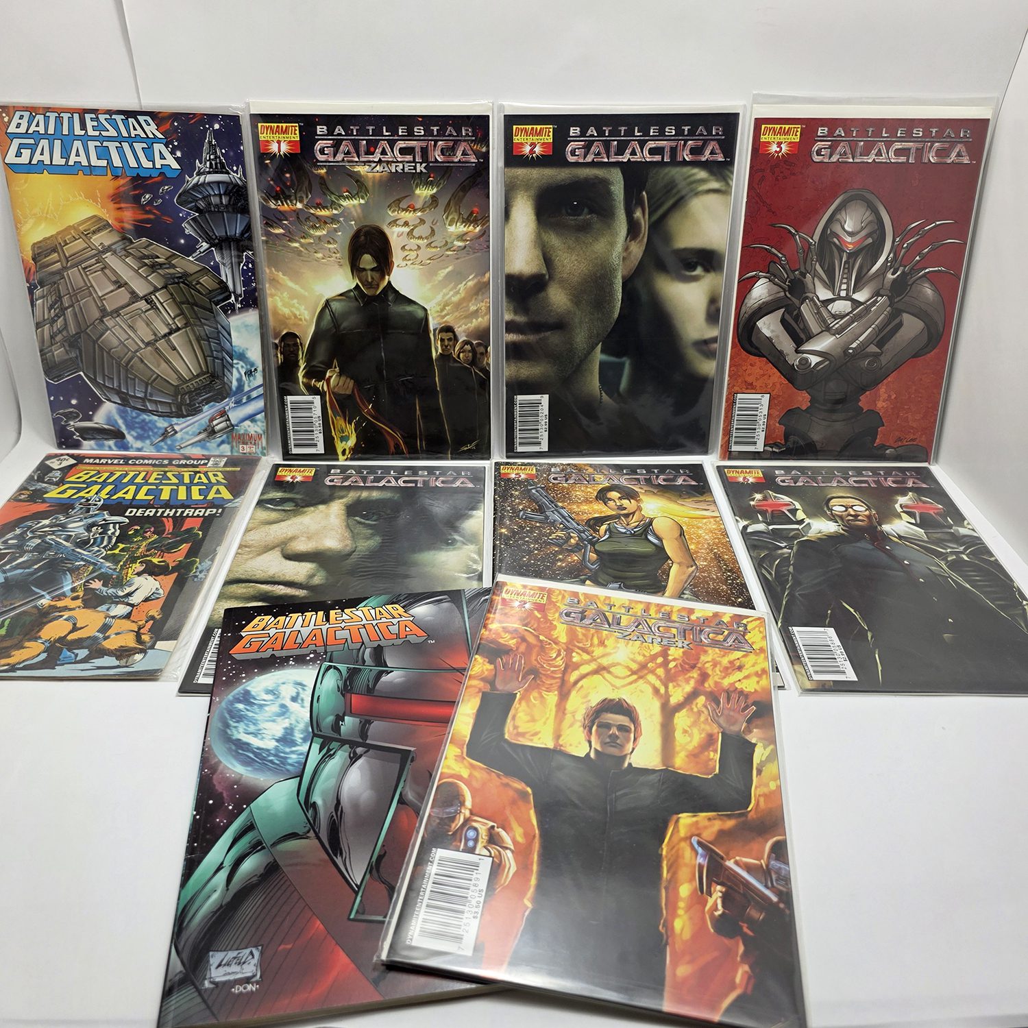 Lot of 10 Comic Books - Battlestar Galactica (Marvel, Maximum Press & Dynamite)
