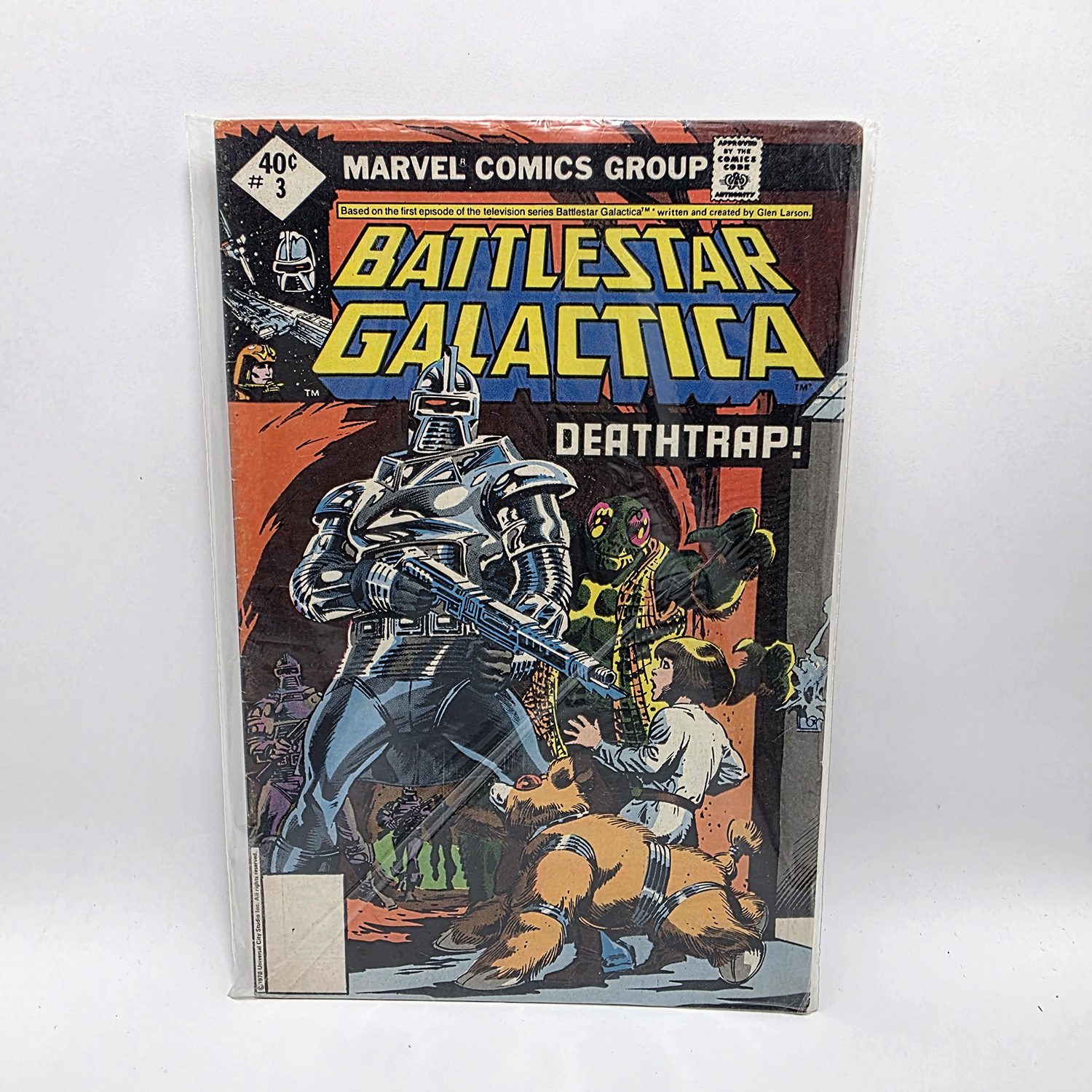 Lot of 10 Comic Books - Battlestar Galactica (Marvel, Maximum Press & Dynamite) - Image 3