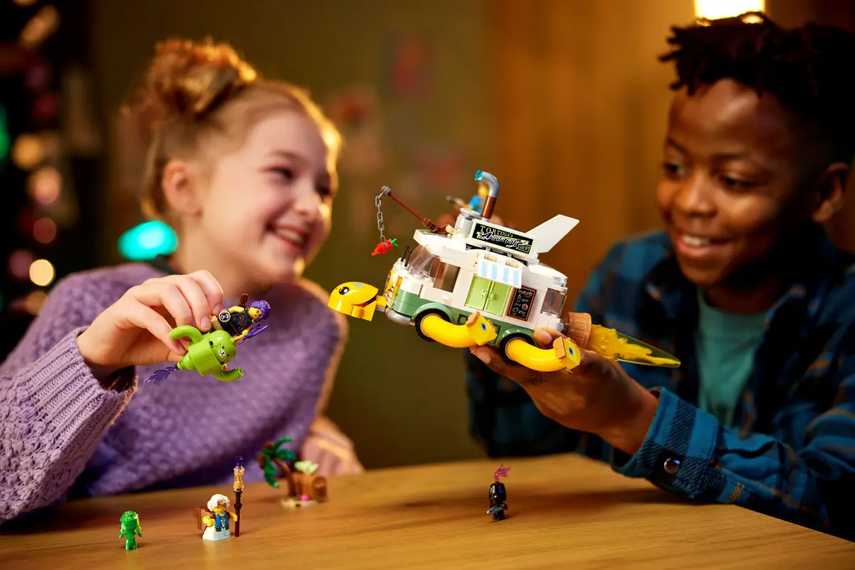 LEGO 71456 Dreamzzz: Mrs. Castillo's Turtle Van - Image 3